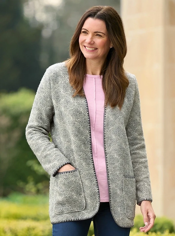 Strickjackett aus Baumwoll- und Wollmix