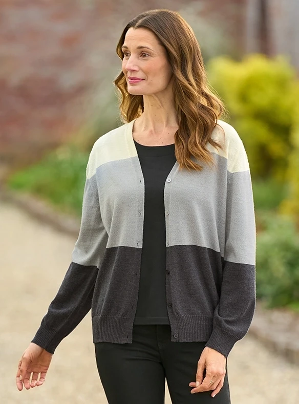 Merino-Cardigan mit V-Ausschnitt