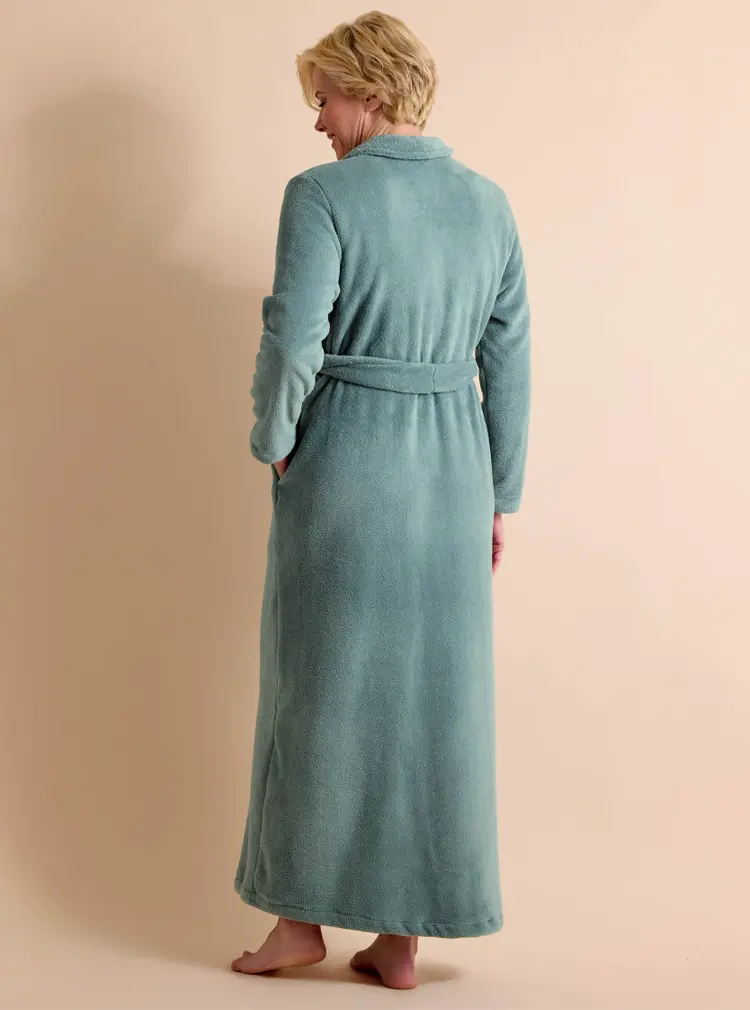 Kuscheliger Wickelmantel aus Fleece
