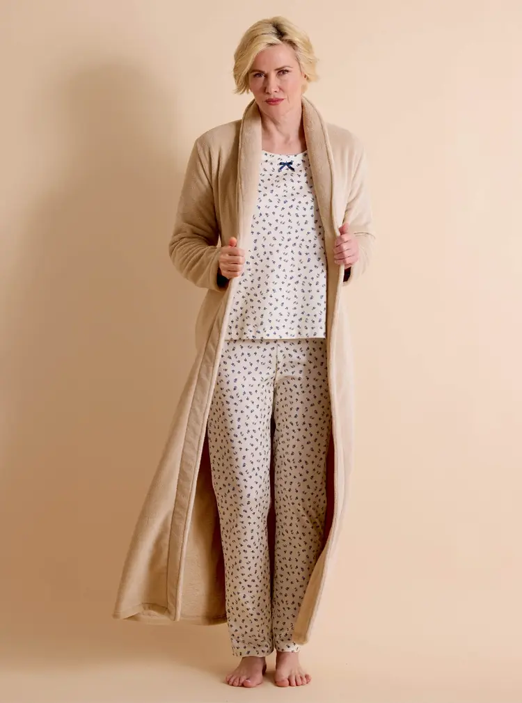Kuscheliger Wickelmantel aus Fleece