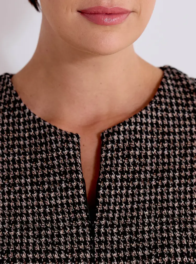 Langärmliges Jacquard-Kleid mit Reißverschluss